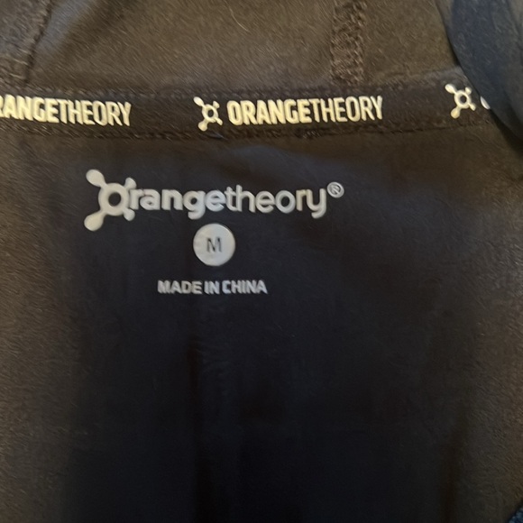 Orangetheory  Run Jacket - size medium - Picture 3 of 5